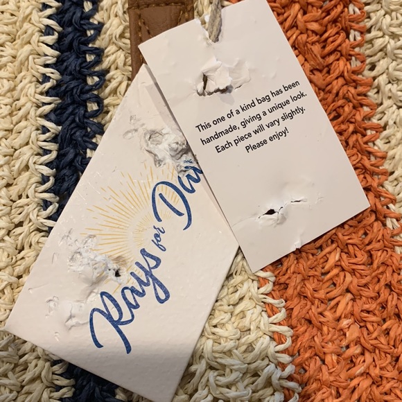 Straw Tote - Picture 4 of 10